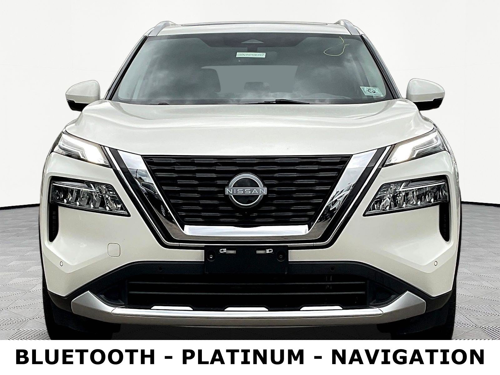 Used 2023 Nissan Rogue Platinum w/ Platinum Premium Package AWD/4WD image 2