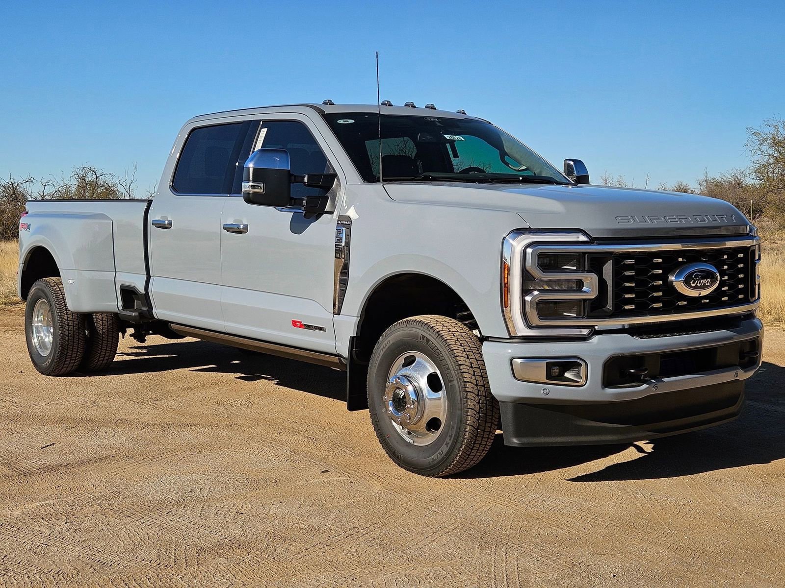 New 2026 Ford F350 Platinum w/ Platinum Plus Package image 3