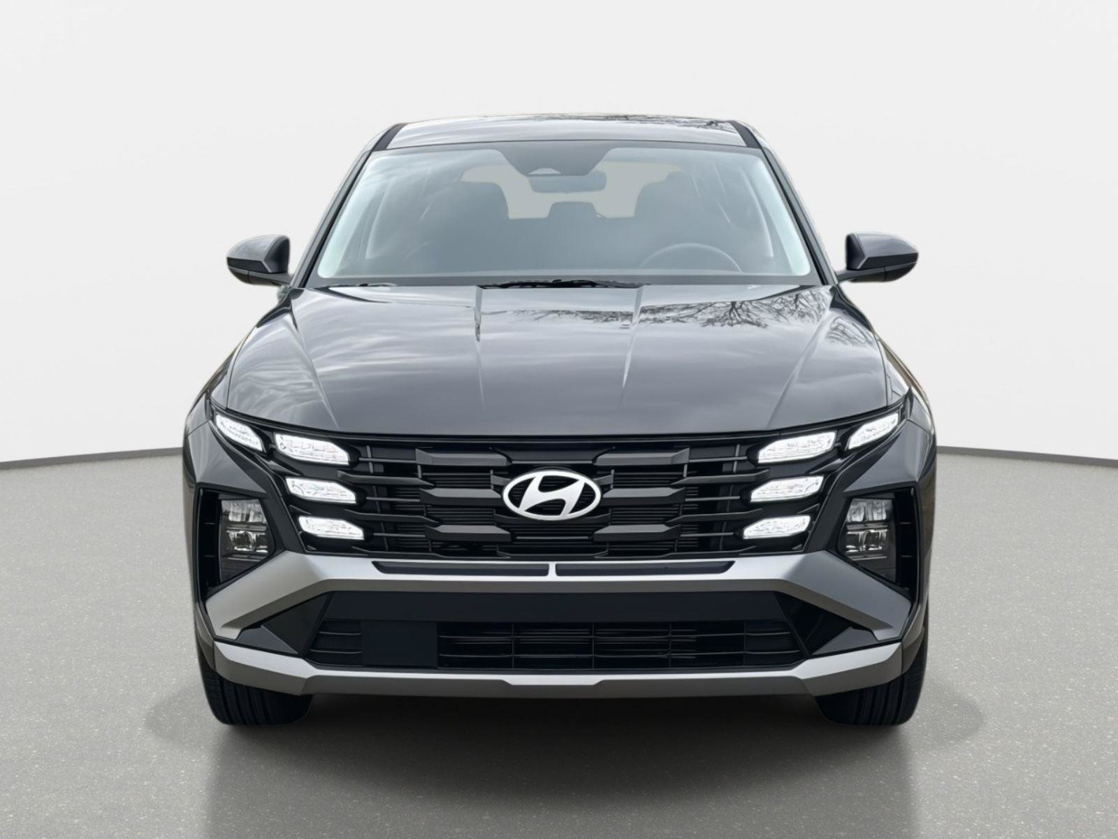Used 2026 Hyundai Tucson SE AWD/4WD image 2