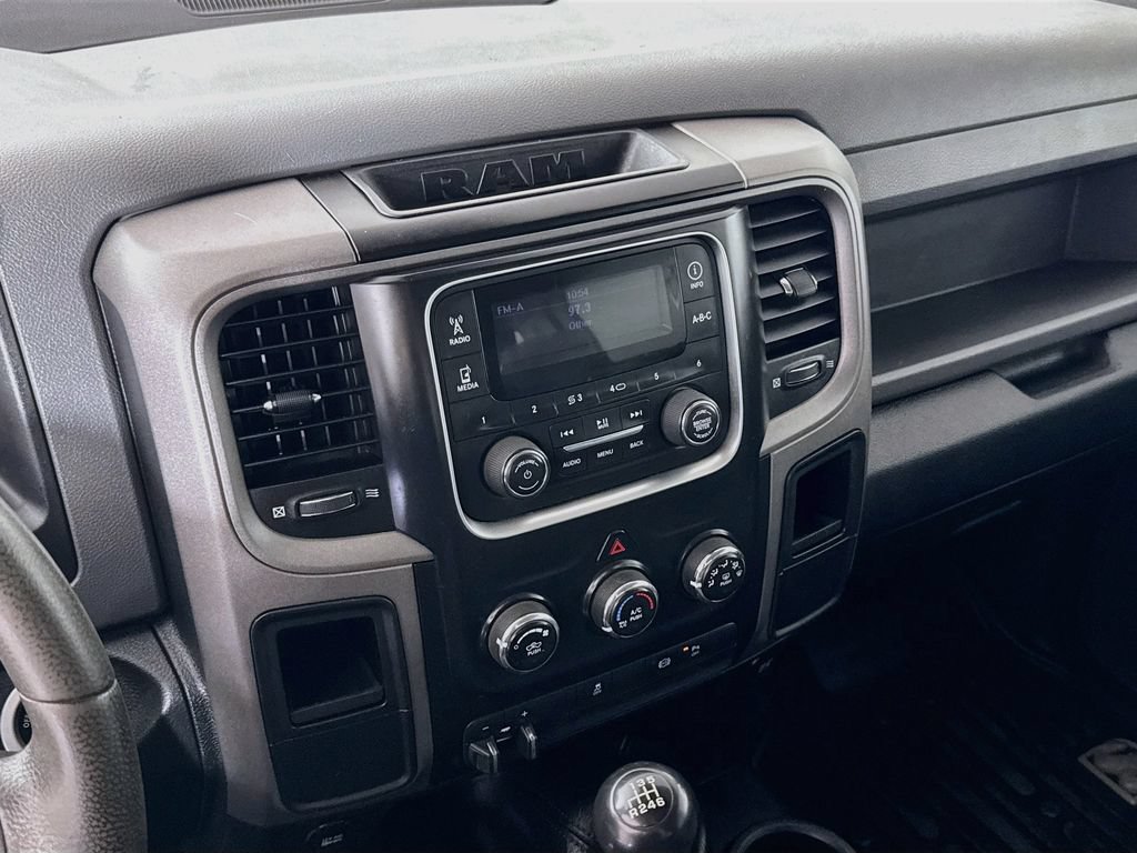 Used 2014 RAM 2500 Tradesman w/ Chrome Appearance Group AWD/4WD image 17