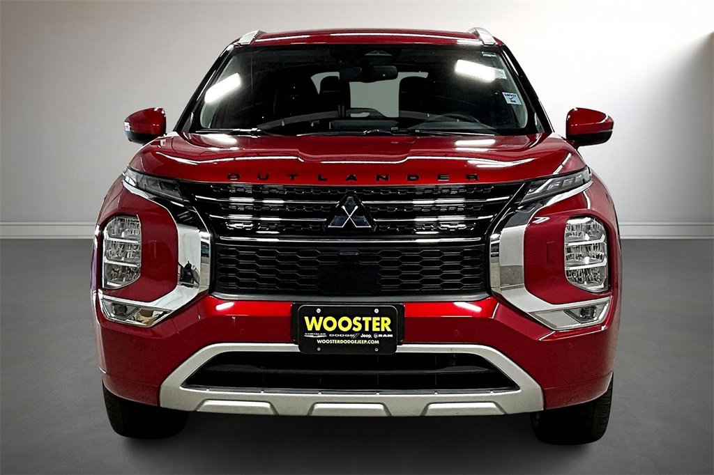 Used 2022 Mitsubishi Outlander SEL image 2