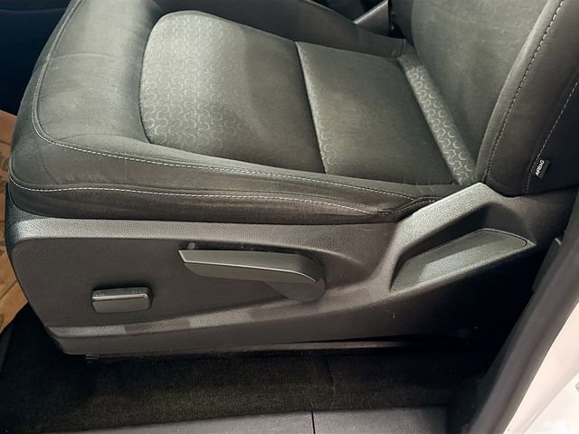 Used 2015 GMC Canyon SLE w/ SLE Convenience Package AWD/4WD image 19