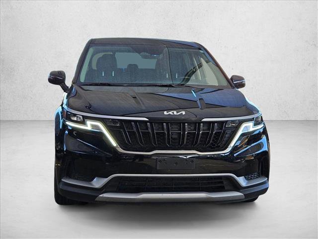 Used 2024 Kia Carnival LX image 2