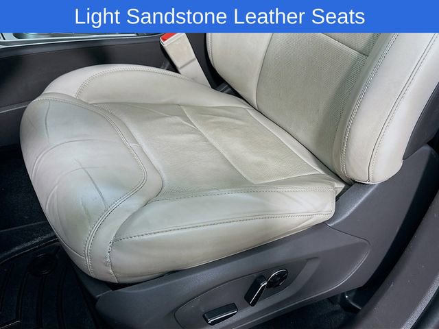 Certified 2020 Ford Explorer Platinum w/ Premium Technology Package AWD/4WD image 9