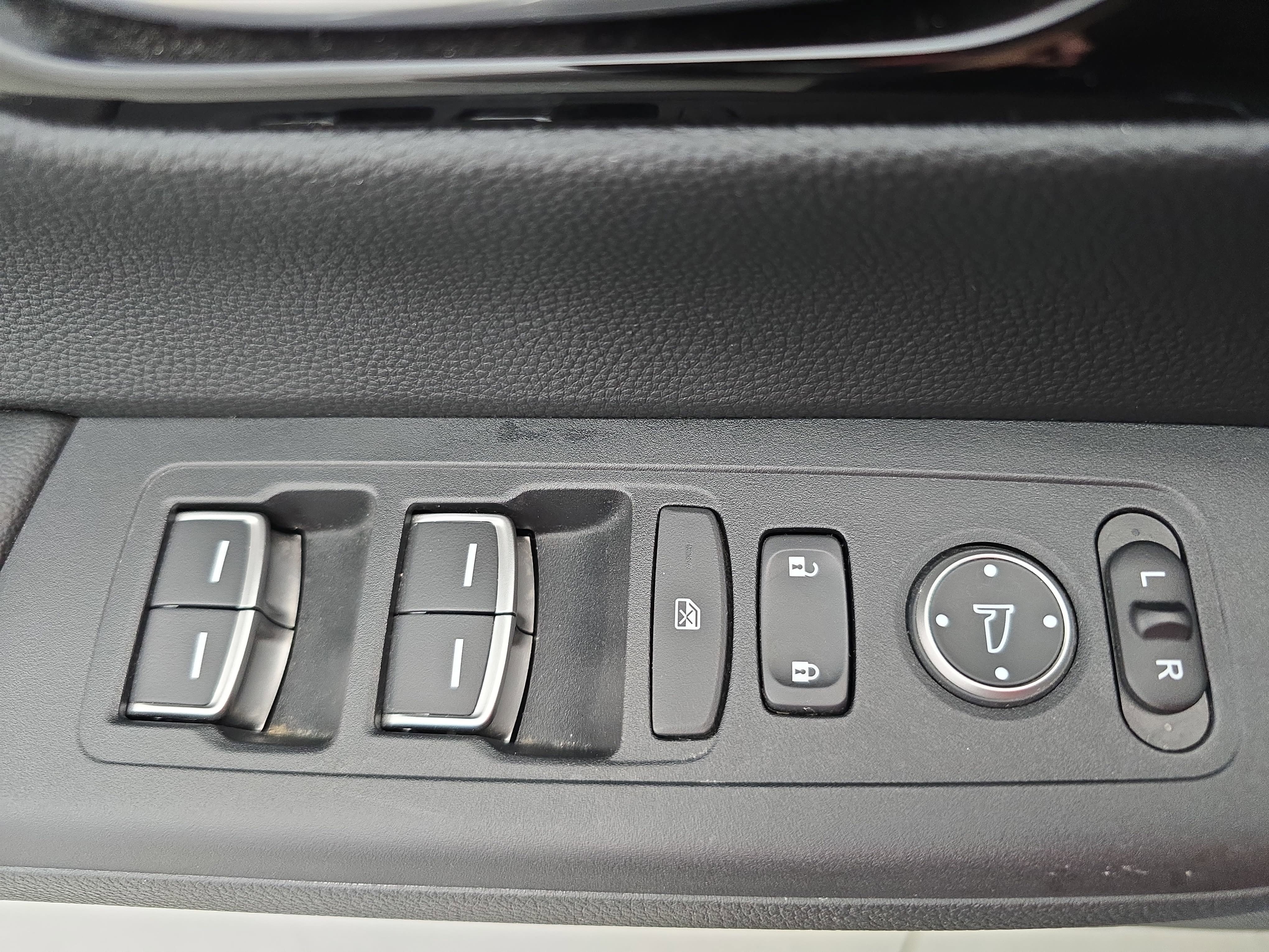 Used 2024 Honda CR-V EX-L image 28