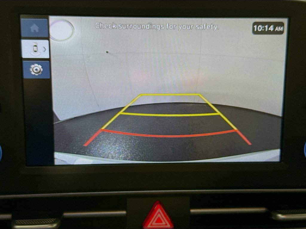 Used 2025 Hyundai Elantra SE FWD image 18