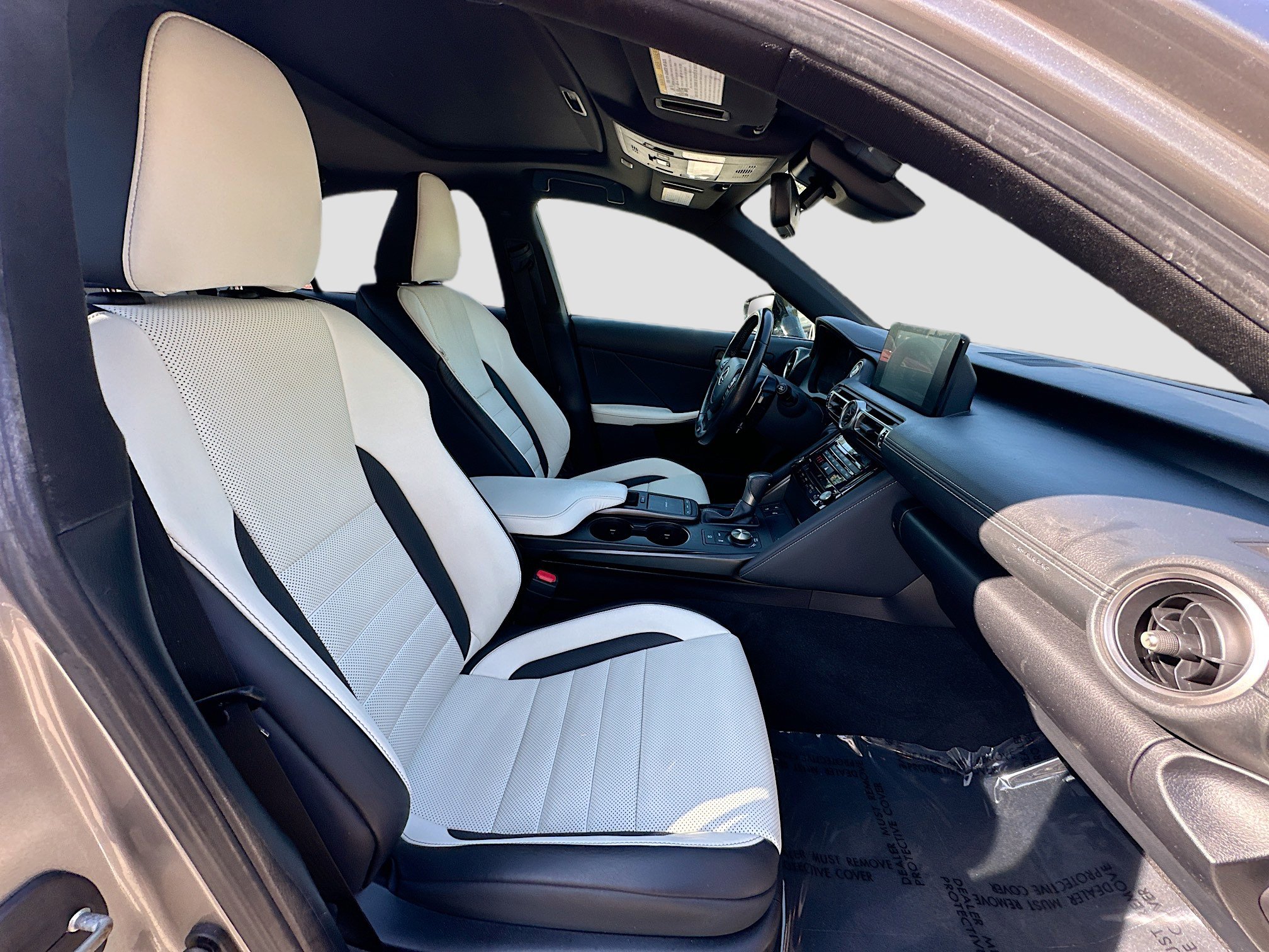 Used 2022 Lexus IS 350 F Sport image 32