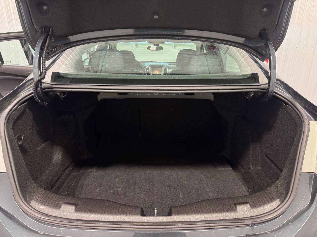 Used 2017 Chevrolet Cruze LT w/ Convenience Package FWD image 15