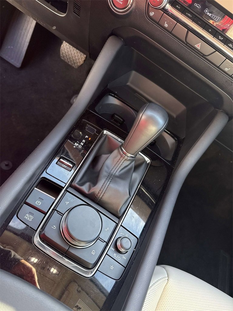 Certified 2025 MAZDA MAZDA3 2.5 Turbo Sedan w/Premium Plus image 23