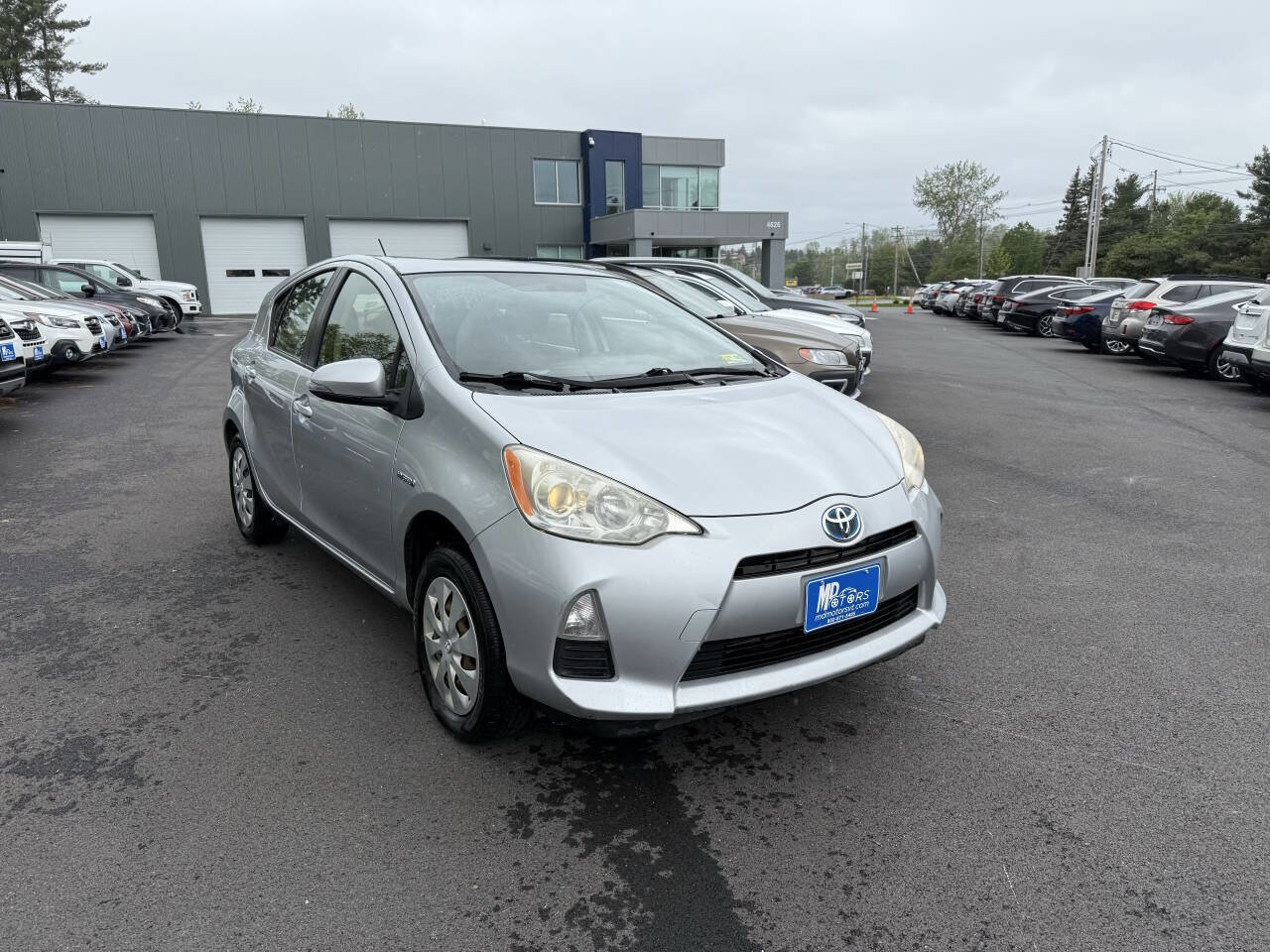 Used 2012 Toyota Prius C Three image 4