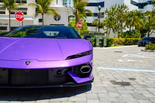 Used 2026 Lamborghini Temerario image 8