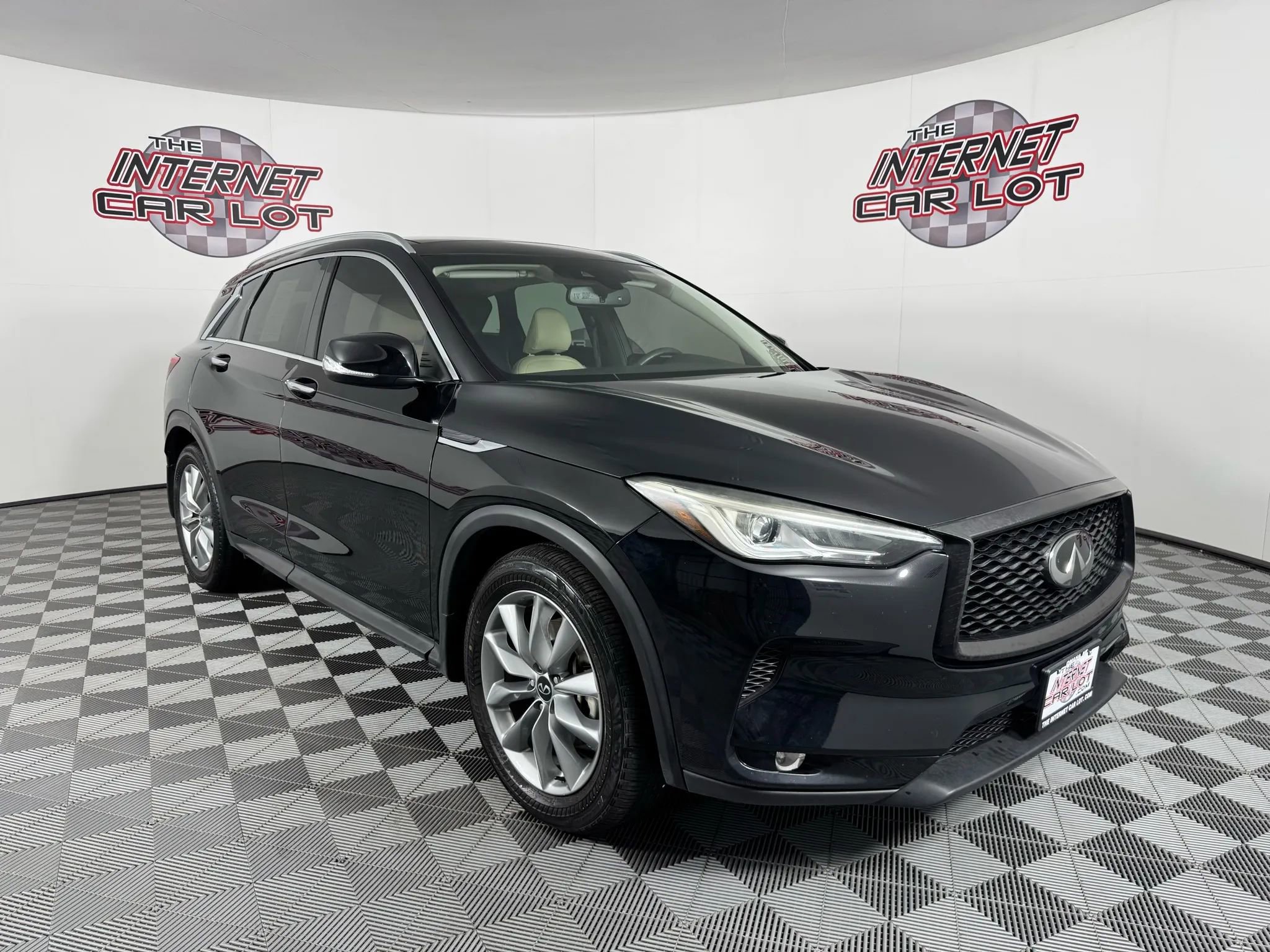 Used 2021 INFINITI QX50 Luxe w/ Cargo Package image 9