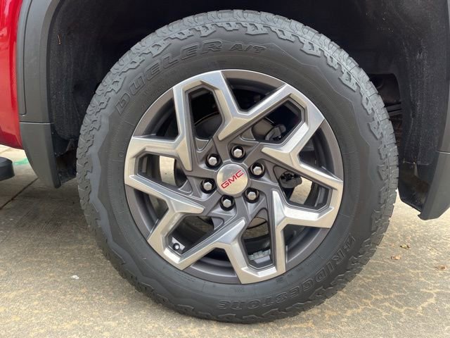 Used 2022 GMC Sierra 1500 SLT image 32