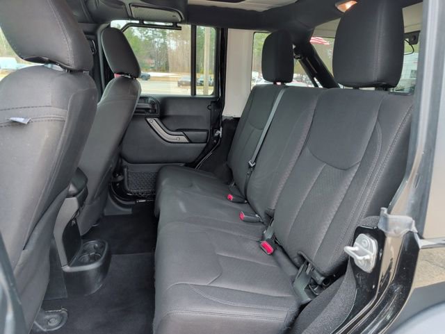 Used 2018 Jeep Wrangler Unlimited Sport S image 29