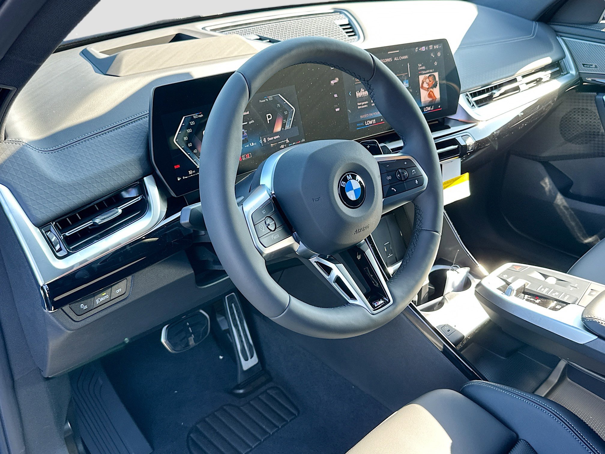 New 2026 BMW X2 xDrive28i w/ Technology Package AWD/4WD image 7
