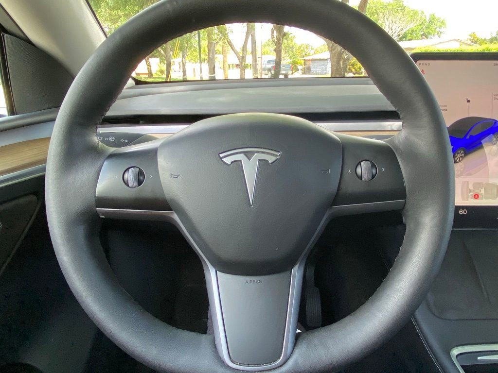 Used 2023 Tesla Model Y Long Range image 32