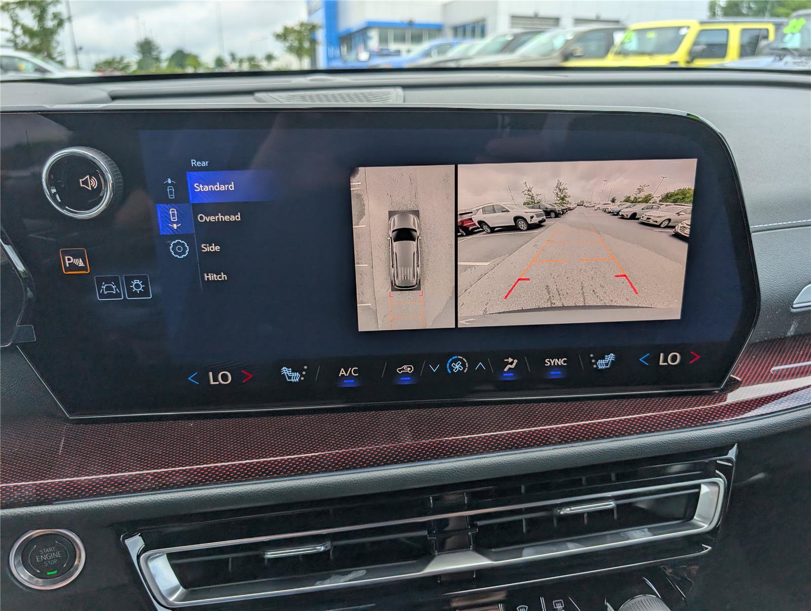 New 2026 Chevrolet Traverse Z71 w/ Enhanced Driving Package AWD/4WD image 26