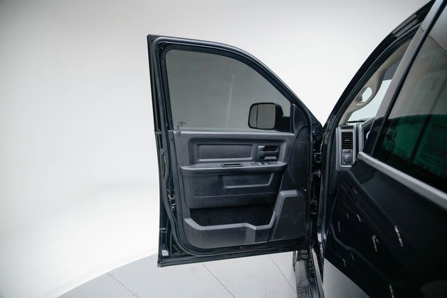 Used 2018 RAM 2500 Tradesman w/ Chrome Appearance Group image 22