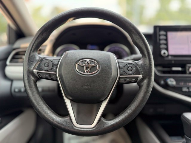 Used 2021 Toyota Camry LE FWD image 19