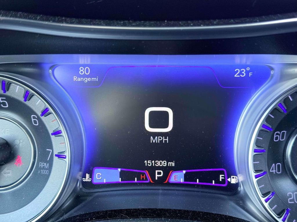 Used 2019 Chrysler 300 Touring w/ Driver Convenience Group RWD image 15