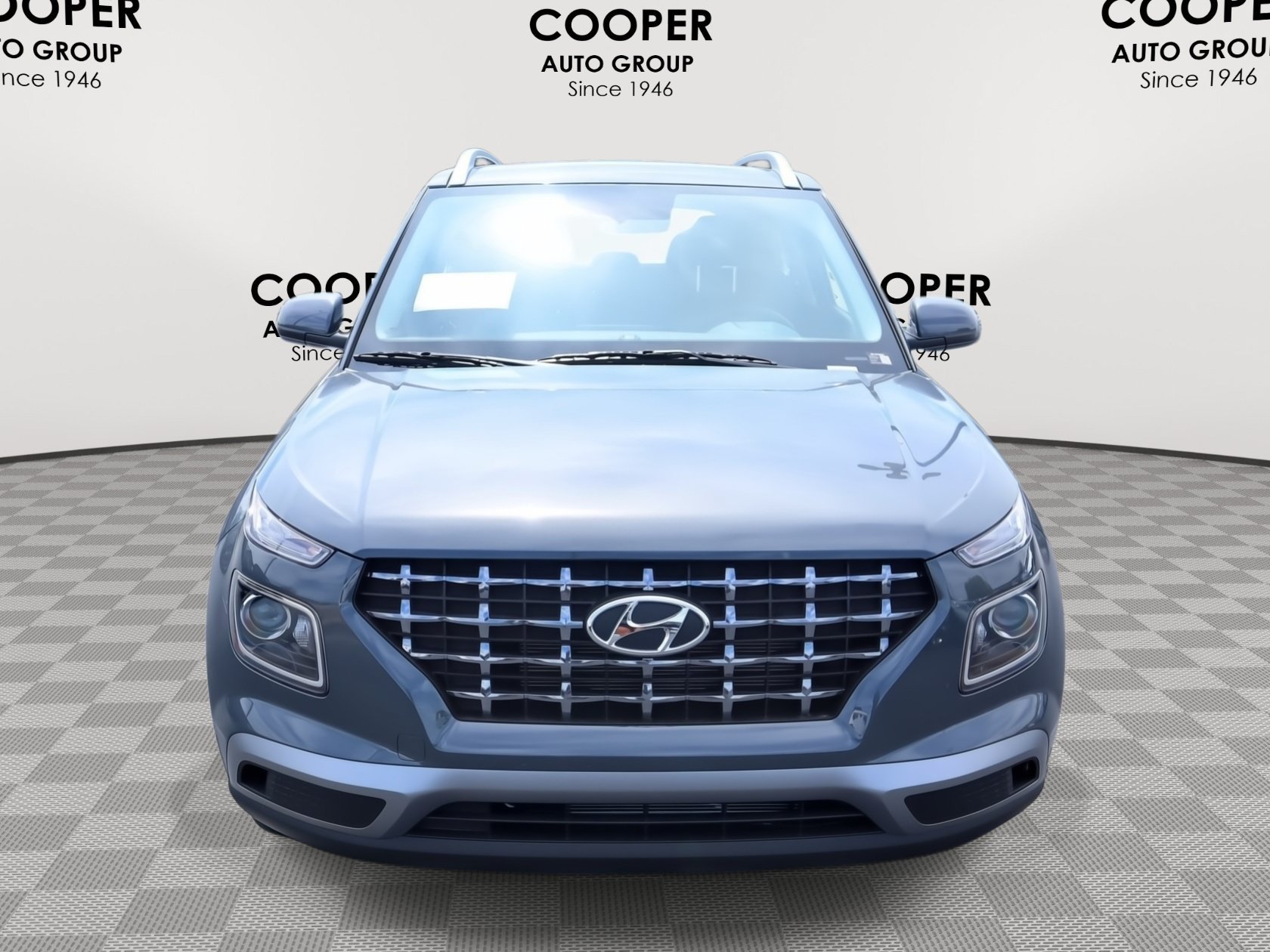 New 2026 Hyundai Venue SEL FWD image 2