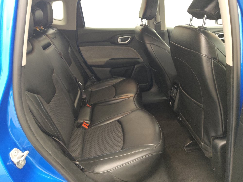 Used 2022 Jeep Compass Latitude w/ Mopar Graphics Package FWD image 19