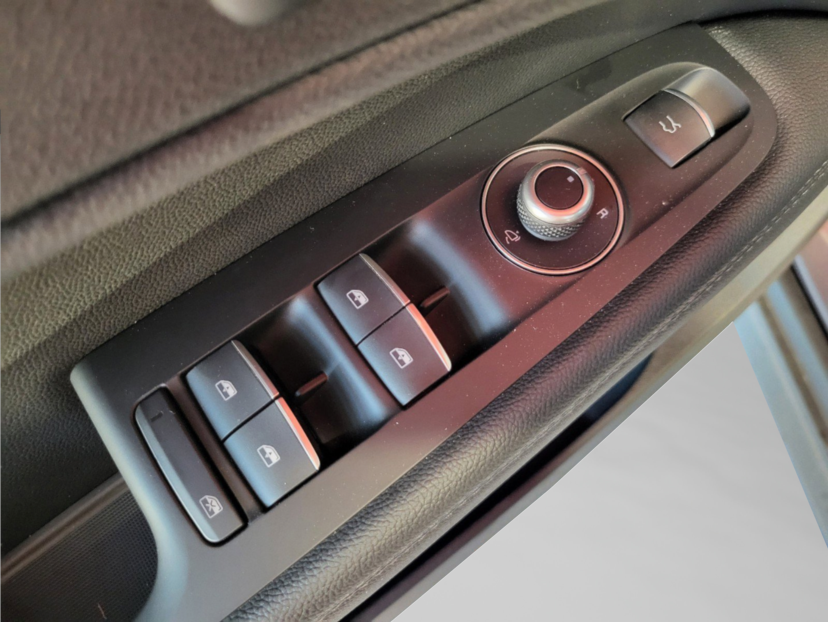 New 2025 Alfa Romeo Stelvio Sprint AWD/4WD image 28