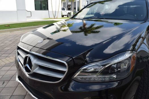 Used 2014 Mercedes-Benz E 250 BlueTEC Sedan image 11