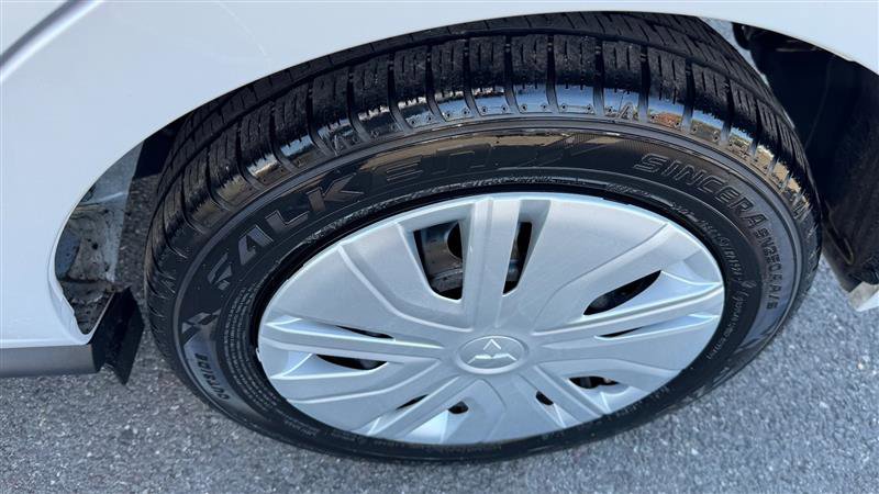Used 2024 Mitsubishi Mirage ES image 27
