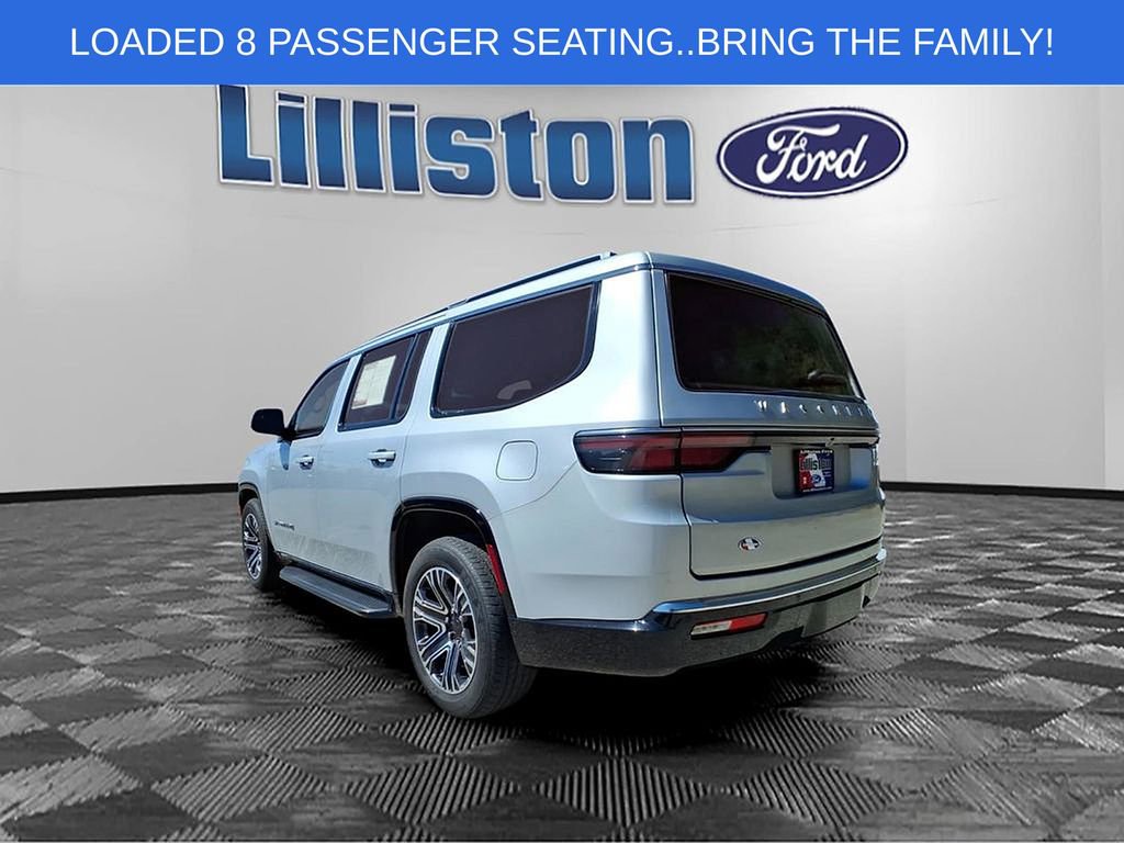 Used 2024 Jeep Wagoneer Series II w/ Flexible Seating Group image 4