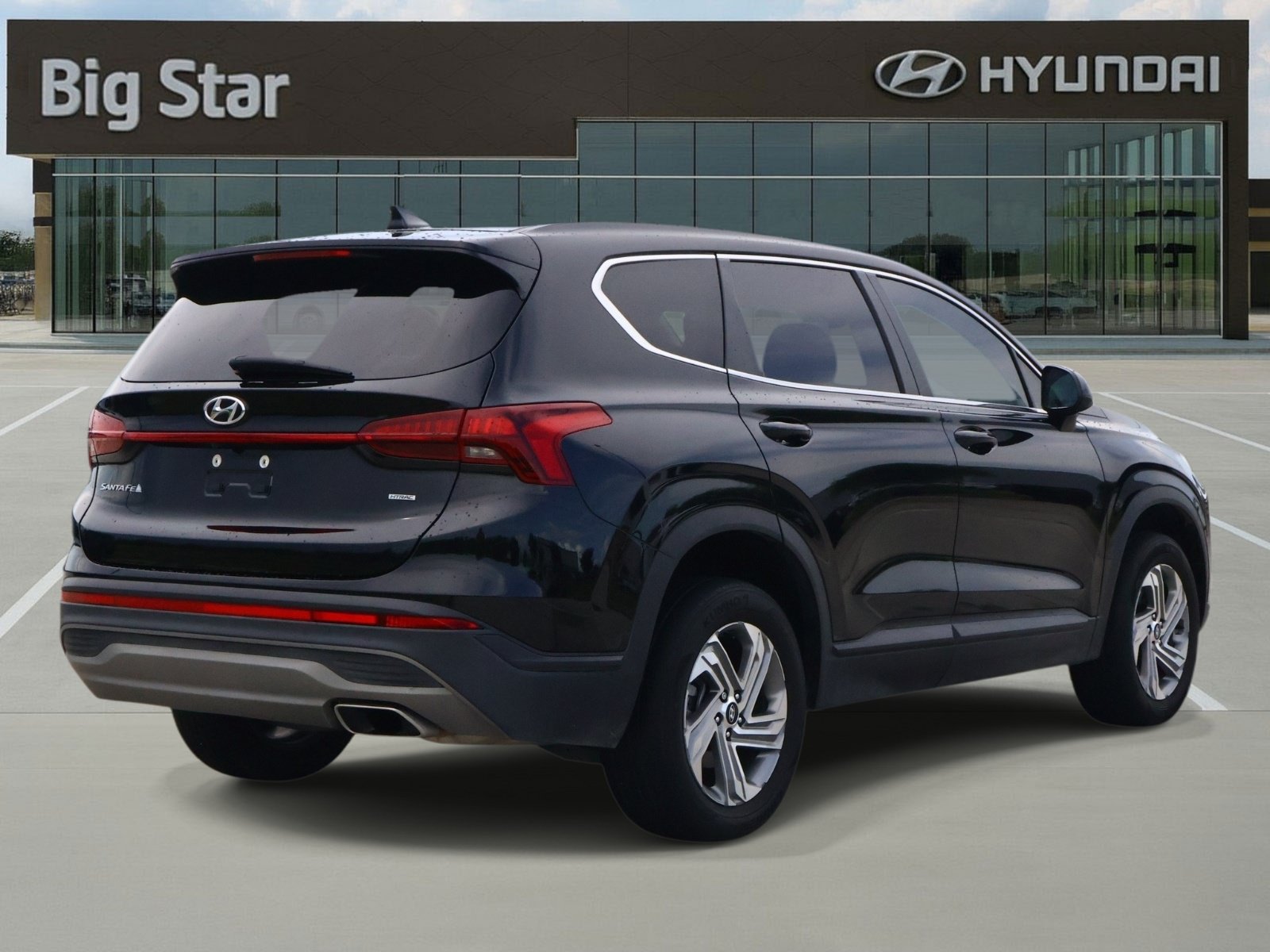 Used 2023 Hyundai Santa Fe SE w/ Cargo Package AWD/4WD image 4