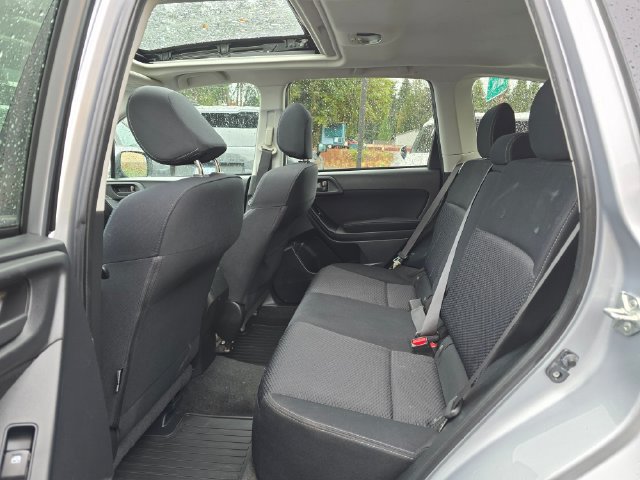 Used 2015 Subaru Forester 2.5i Premium w/ All-Weather Package AWD/4WD image 16
