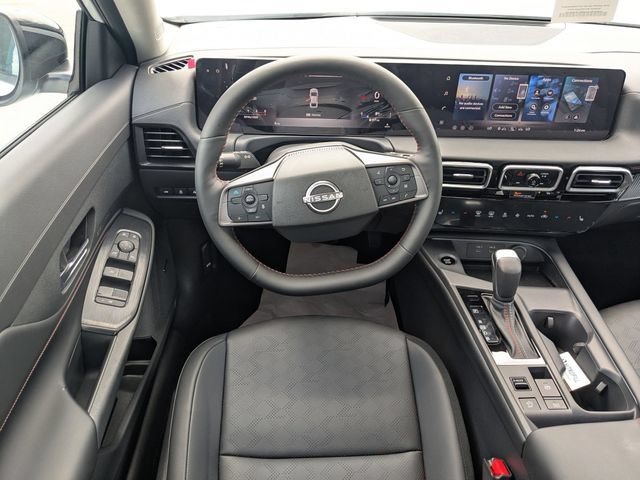 New 2026 Nissan Sentra SR w/ SR Premium Package FWD image 27