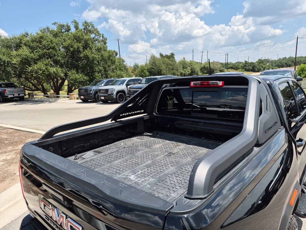 Used 2025 GMC Canyon AT4 w/ Nightfall Edition AWD/4WD image 42