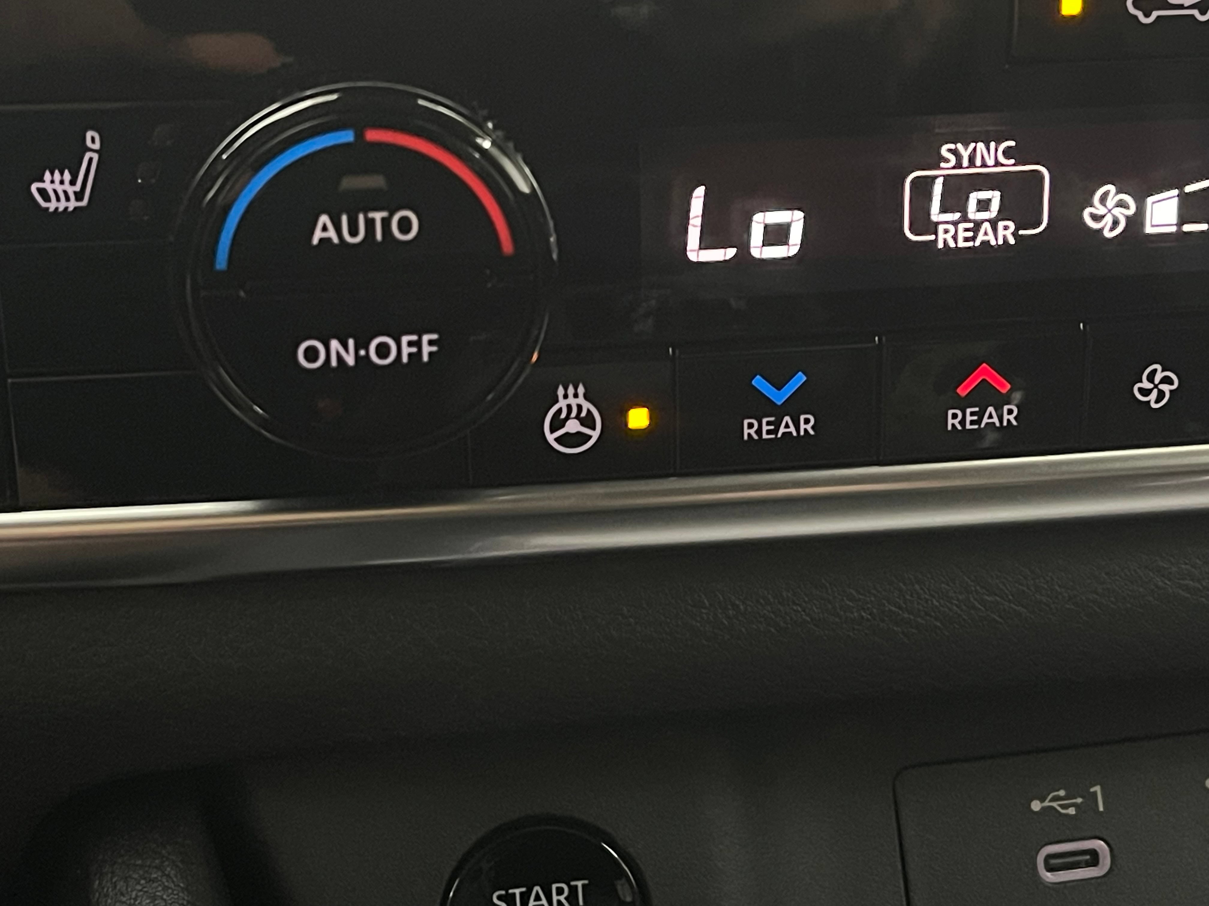 Used 2024 Nissan Rogue SL w/ SL Premium Package FWD image 23