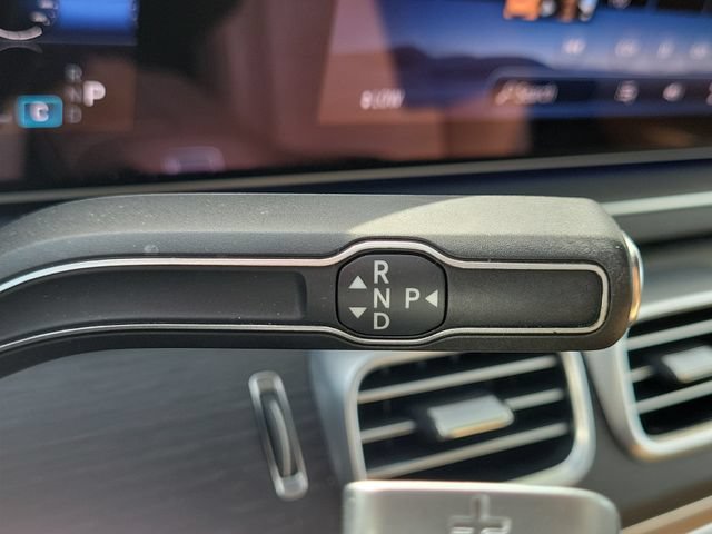 Used 2024 Mercedes-Benz GLS 450 4MATIC image 23