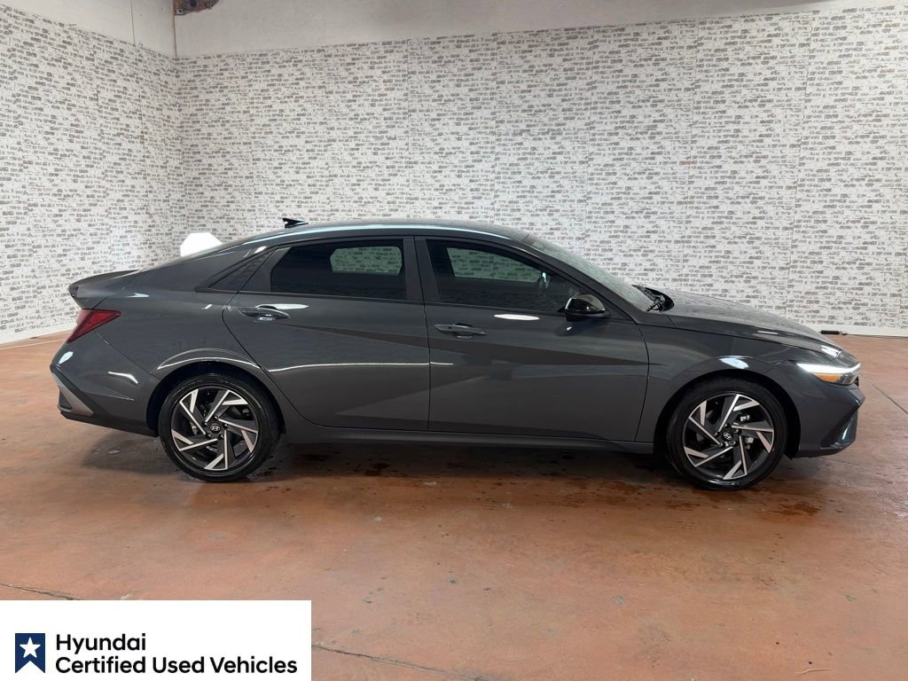 Certified 2025 Hyundai Elantra Sport FWD image 7
