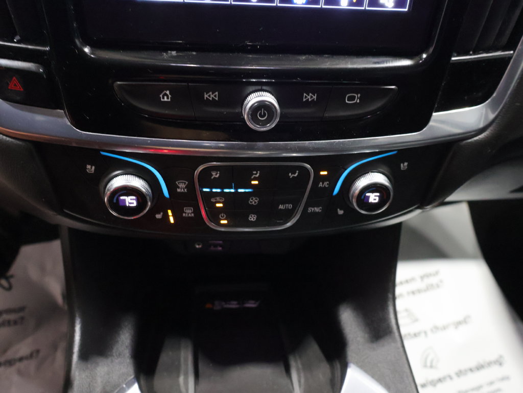 Used 2020 Chevrolet Traverse Premier AWD/4WD image 28