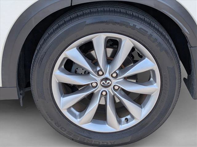Used 2019 INFINITI QX50 Luxe image 9