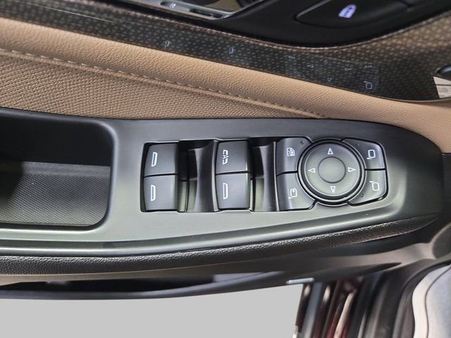 Used 2023 Chevrolet Traverse Premier image 33