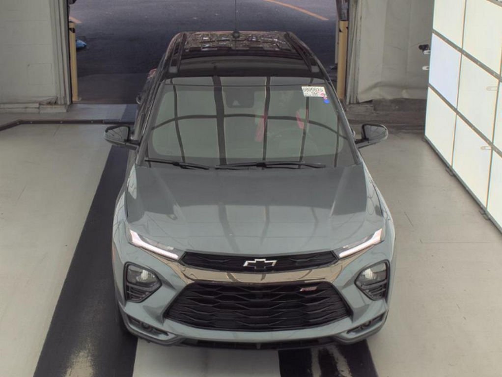 Used 2022 Chevrolet TrailBlazer RS image 2