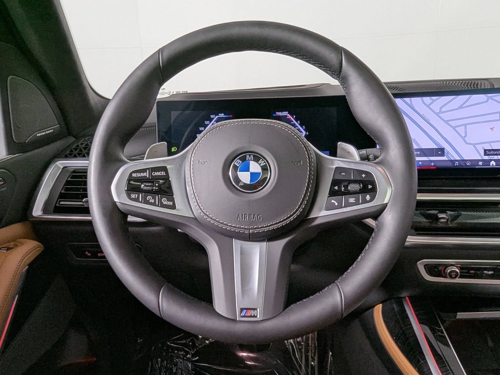 Used 2026 BMW X7 xDrive40i w/ M Sport Package AWD/4WD image 33