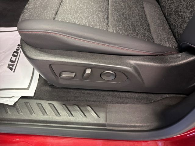 Used 2023 Chevrolet Colorado Z71 w/ Z71 Convenience Package 2 image 13