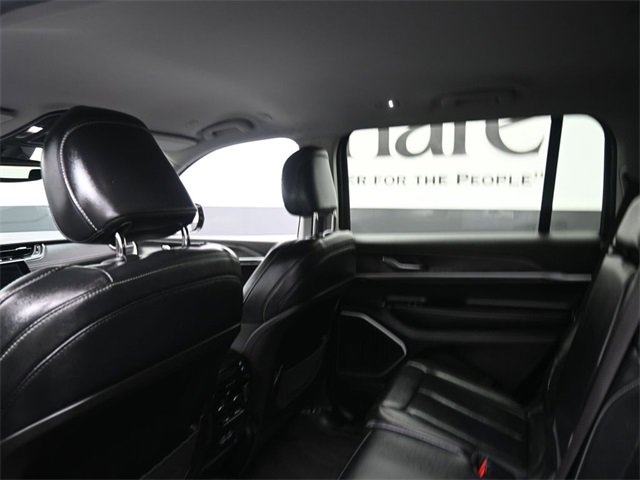 Used 2021 Jeep Grand Cherokee L Limited image 23