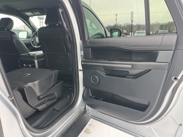 Used 2020 Ford Expedition Max XLT w/ Equipment Group 202A image 46