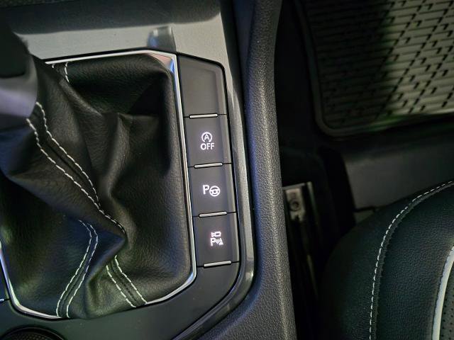 Used 2024 Volkswagen Tiguan SEL R-Line image 22