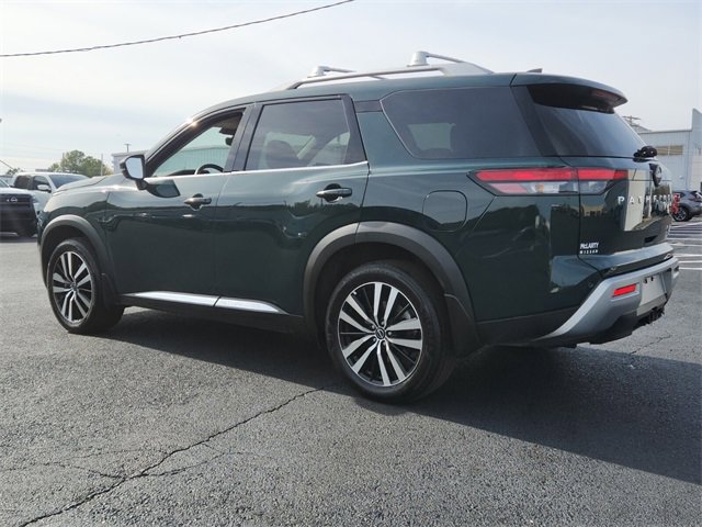 Certified 2024 Nissan Pathfinder Platinum w/ Cargo Package image 5