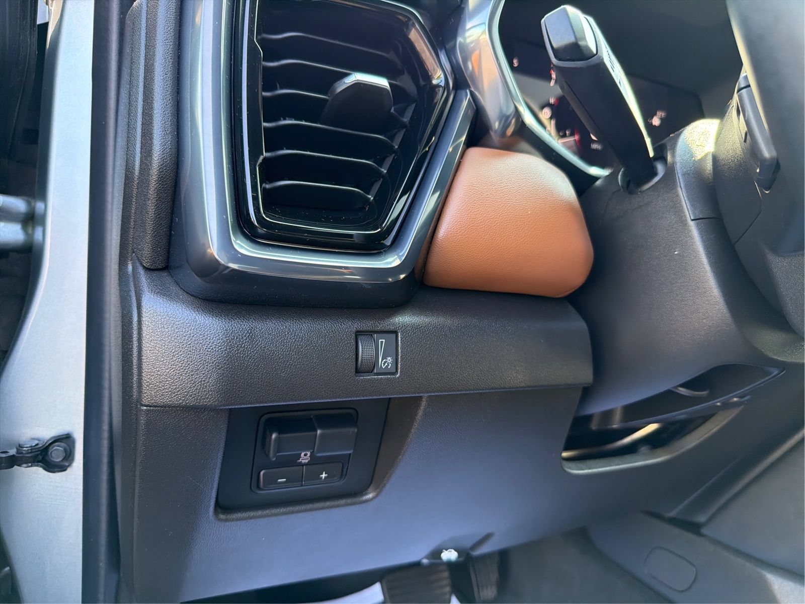 Used 2023 GMC Canyon AT4 w/ AT4 Premium Package AWD/4WD image 20