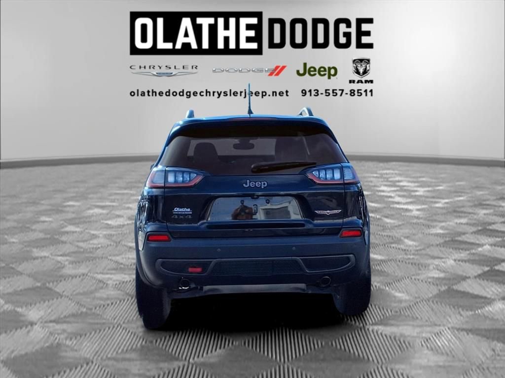 Used 2019 Jeep Cherokee Trailhawk w/ Cold Weather Group image 25