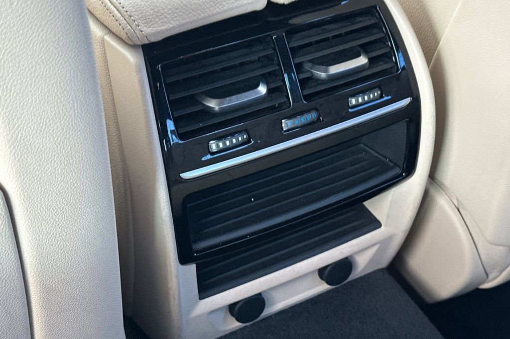 Used 2017 BMW 530i image 13